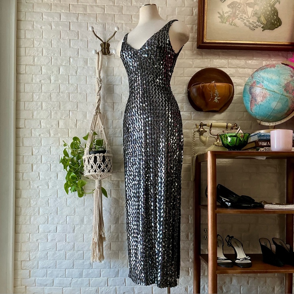 Vintage 1990s Climax by David Howard Body Contour Sequin Sleeveless Gown